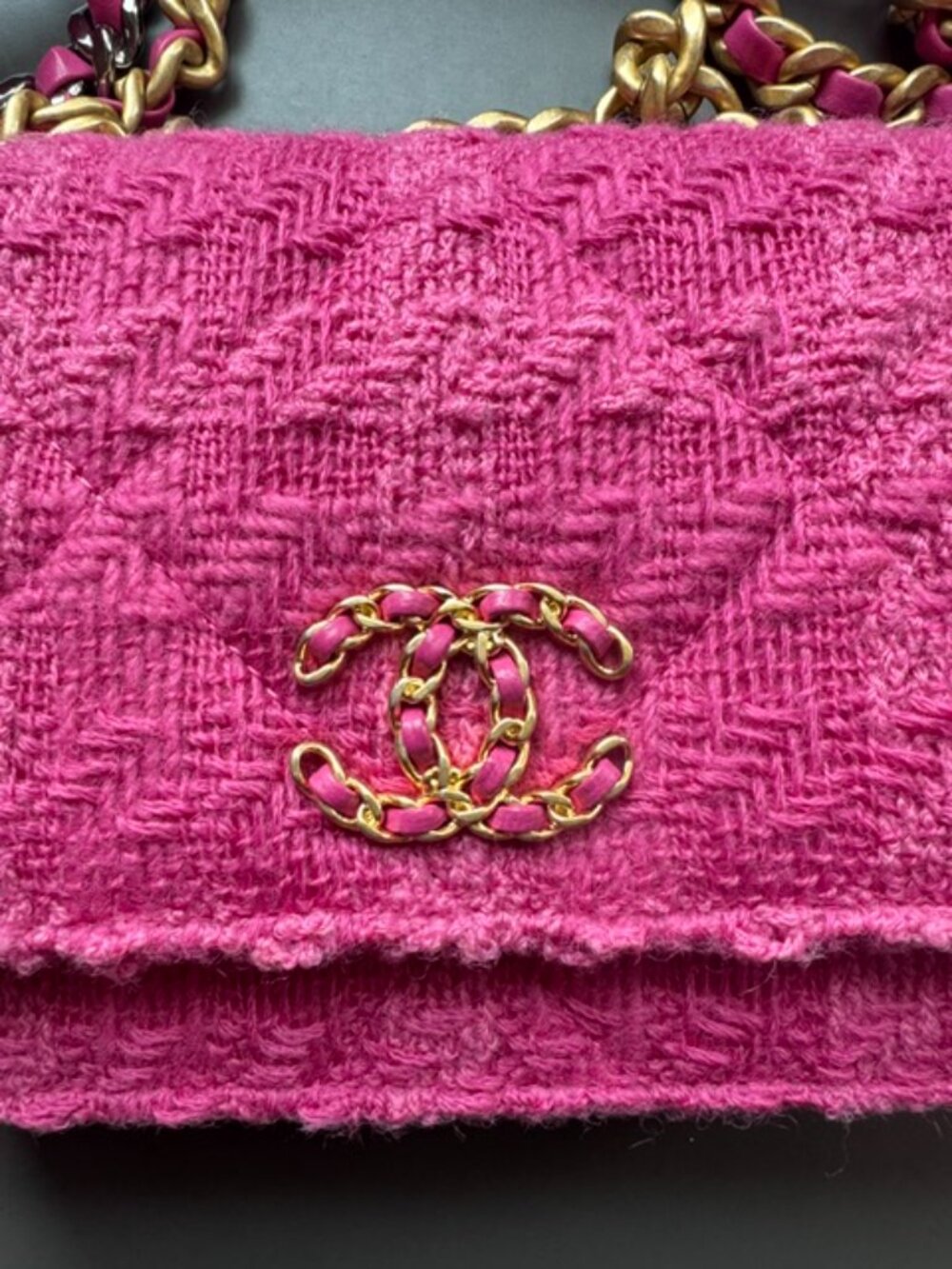 Chanel Pink Tweed 19 Wallet on Chain FW 2019 with lambskin coin purse NIB - Picture 15 of 15